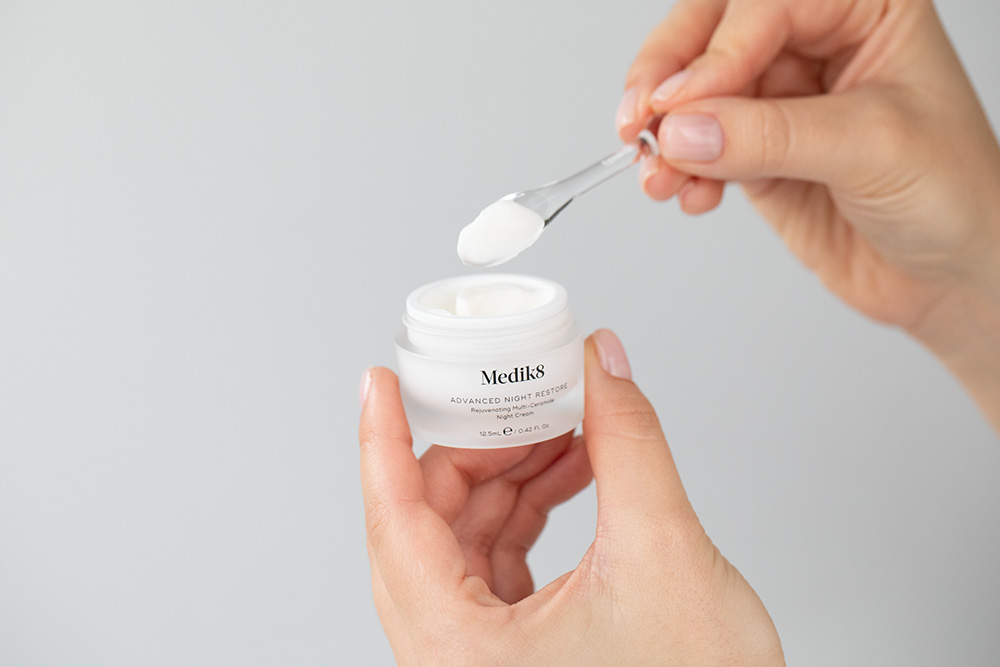 Medik8 Advanced Night Set ZESTAW Odżywczy krem pod oczy 15 ml + Odbudowujący krem naprawczy na noc 12,5 ml