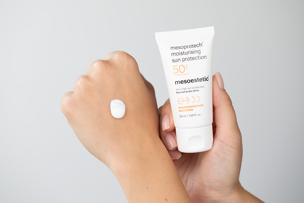 Mesoestetic Mesoprotech Moisturising Sun Protection SPF 50+ Bardzo wysoka ochrona przeciwsłoneczna UVA i UVB 50 ml