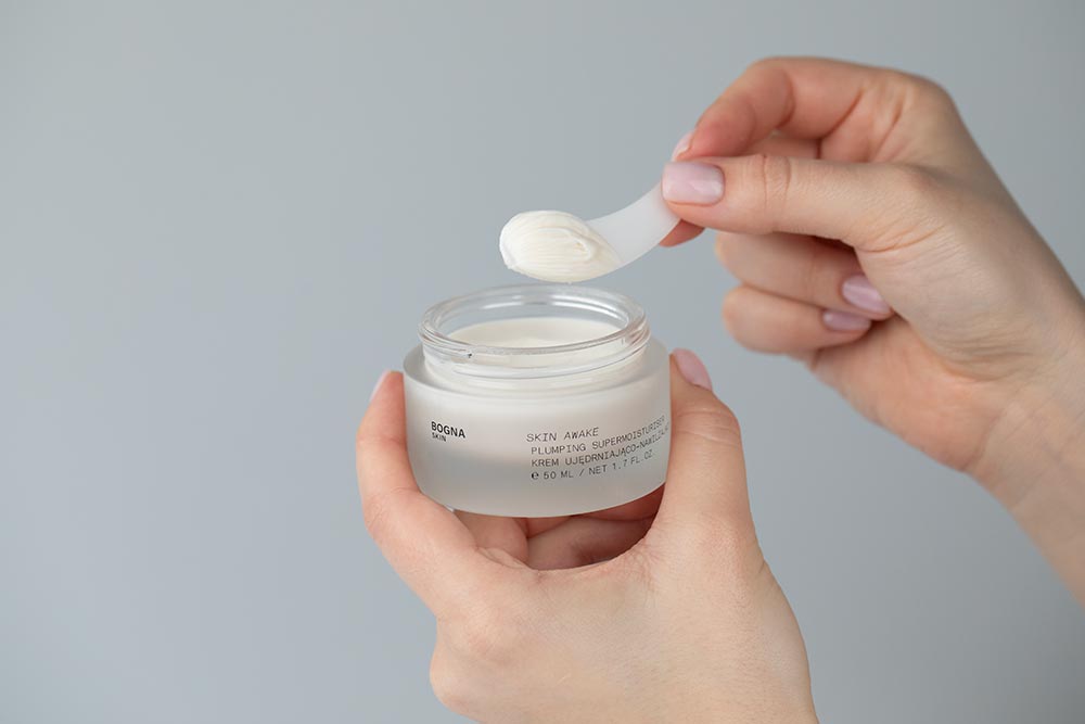 Bogna Skin Moisturizing Cream Skin Awake Krem do twarzy ujędrniająco-wygładzający 50 ml