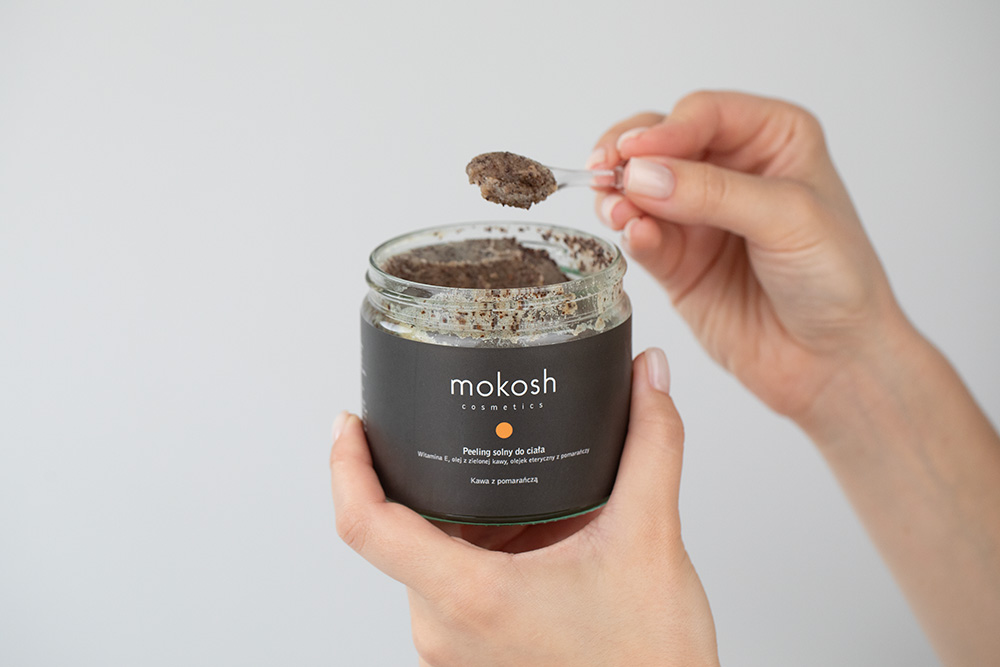 Mokosh Body Salt Scrub Coffee & Orange Peeling solny do ciała - kawa z pomarańczą 300 g