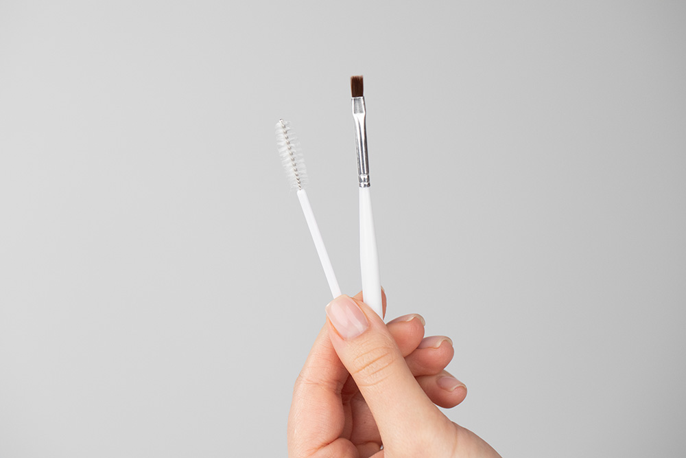 Nanobrow Lamination Kit ZESTAW Krok 2 - Utrwalacz 5 ml + Krok 1 - Płyn liftingujący do brwi 5 ml + Klej-żel do brwi 7 ml + Pędzelek 1 szt + Szczoteczka 1 szt.