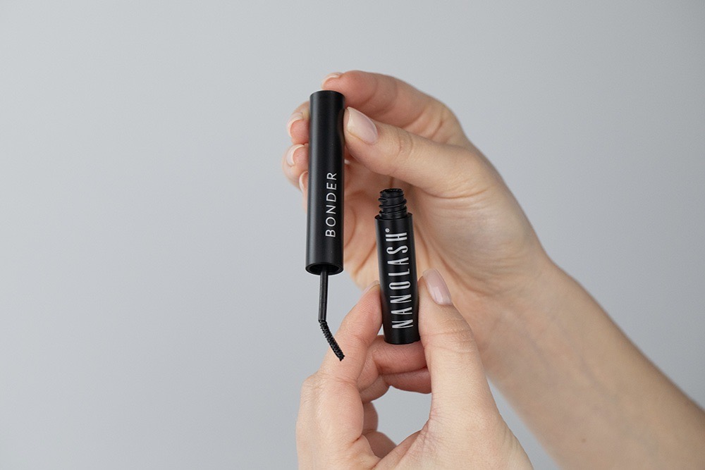 Nanolash Starter Kit Divine ZESTAW Sztuczne rzęsy 36 kępek + Preparat utrwalający 5 ml + Preparat zabezpieczający 5 ml + Preparat do zdejmowania 5 ml + Aplikator 1 szt