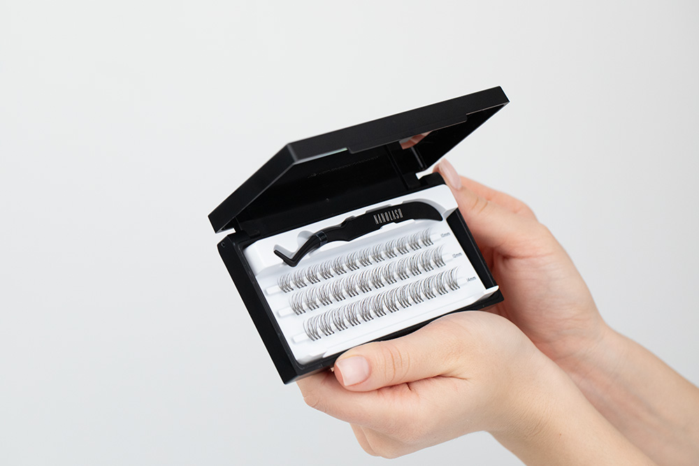 Nanolash Eyelash Extensions Stick & Go Pre-Glued Lashes Innocent Kępki sztucznych rzęs - lekka objętość 36 szt