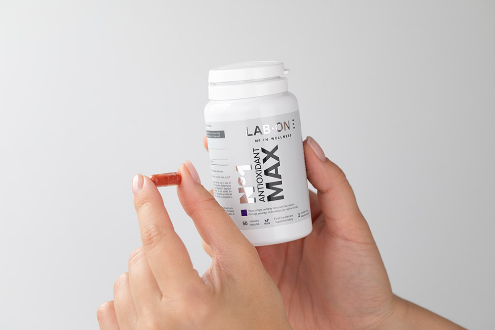 Lab One No1 Antioxidant Hair Action ZESTAW Silne antyoksydanty 50 kaps. + Suplement diety 90 kaps.