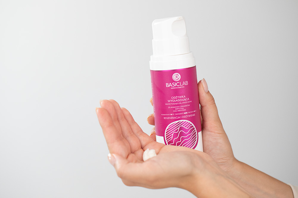 BasicLab Odżywka Wygładzająca Regeneracja i Odżywienie 250 ml