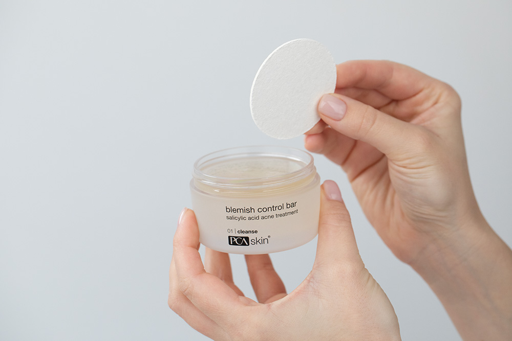 PCA Skin Blemish Control Bar Preparat oczyszczający do skóry tłustej, mieszanej, trądzikowej 92,4 g