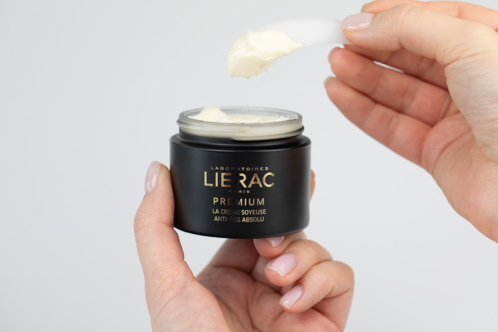 Lierac Premium Cream Soyeuse + Kuferek ZESTAW Krem jedwabisty 50 ml + Kuferek 1 szt