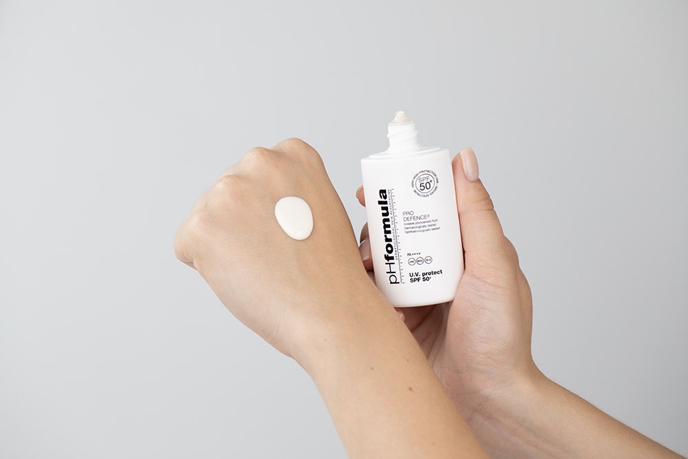 pHformula PRO DEFENCE U.V Protect SPF 50+ Krem bez pigmentu SPF 50 50 ml