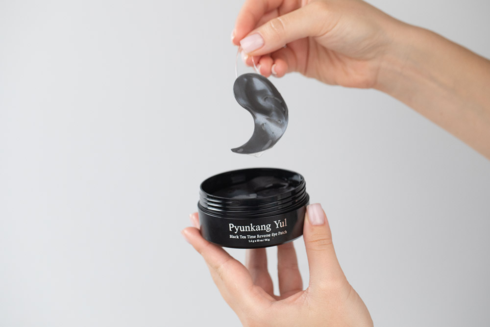 Pyunkang Yul Black Tea Time Reverse Eye Patch Hydrożelowe płatki pod oczy z ekstraktem z czarnej herbaty 60 szt
