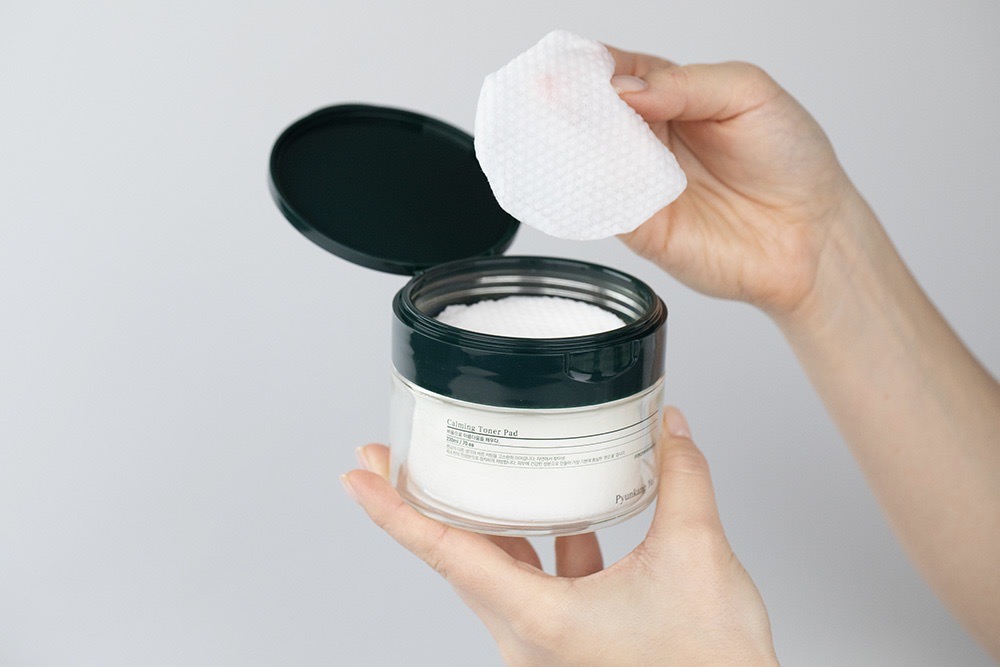 Pyunkang Yul Low and Calm Skin Care ZESTAW Pianka do mycia twarzy 100 ml + Płatki bawełniane nasączone kojącą esencją 70 szt + Łagodzący krem do twarzy 50 ml