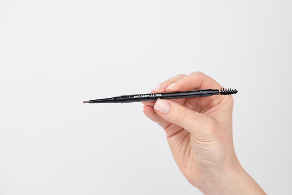 Revitalash Hi-Def Brow Pencil Wielozadaniowa kredka do brwi zimny brąz 0,14 g