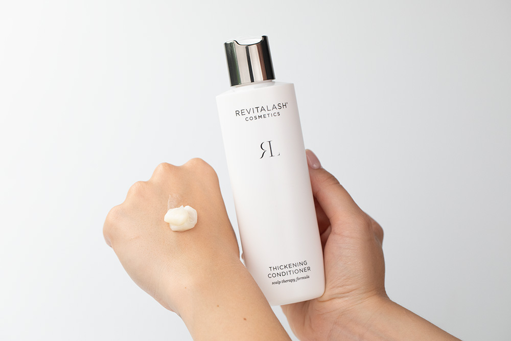 Regenesis Total Care Regimen Set - Longer Hair ZESTAW Szampon 250 ml + Odżywka 250 ml + Spray 60 ml + Kosmetyczka 1 szt.