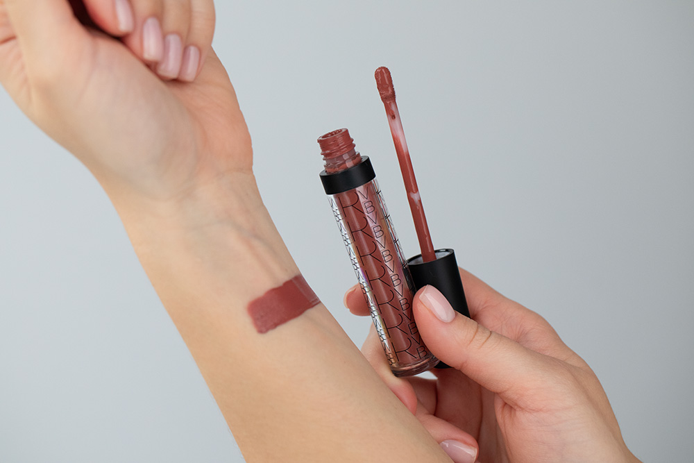 RVB LAB Make Up Liquid Matt Lipstick Long Lasting Płynna pomadka (kolor 03) 6,5 ml