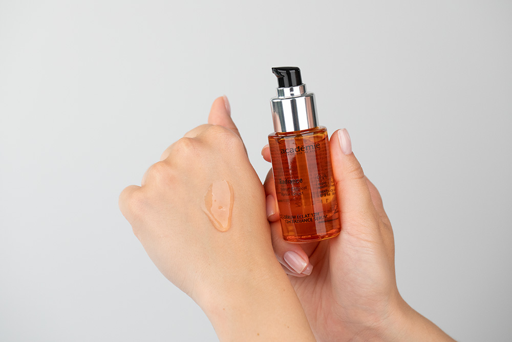 Academie Serum Eclat 12H Witaminowe serum przywracające blask 12H 30 ml