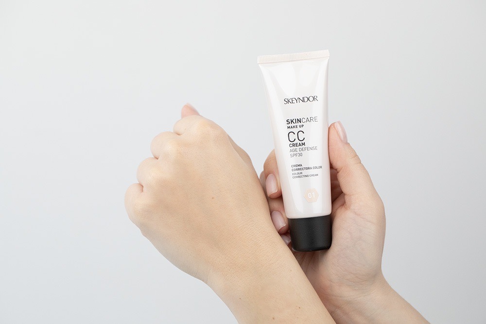 Skeyndor CC Cream SPF 30 Krem CC (kolor 01) 40 ml