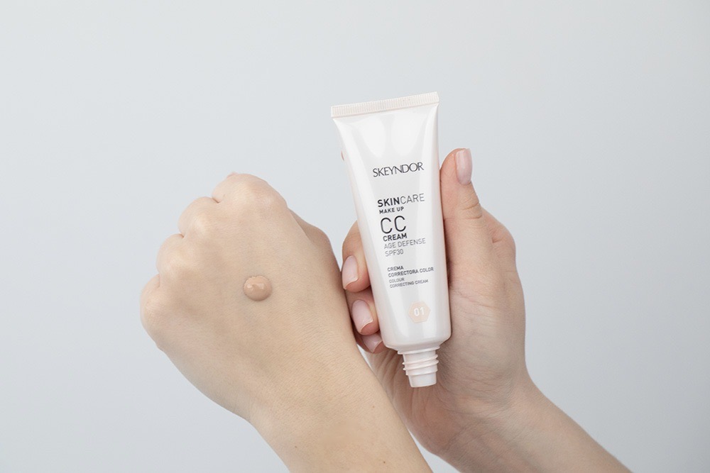 Skeyndor CC Cream SPF 30 Krem CC (kolor 01) 40 ml
