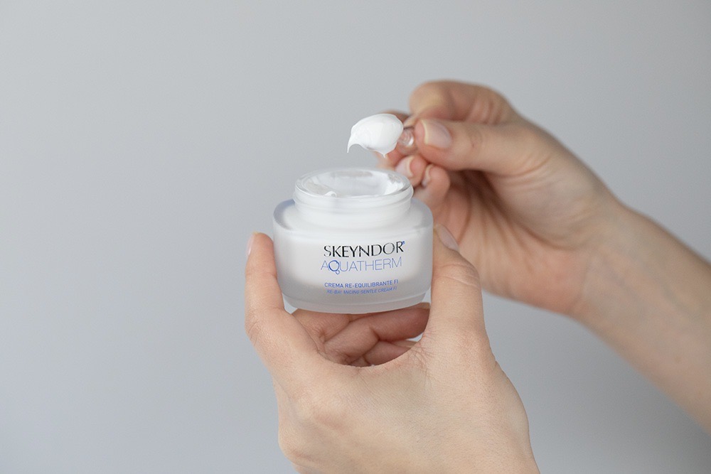 Skeyndor Re Balancing Gentle Cream Krem intensywnie nawilżający dla skóry tłustej i mieszanej 50 ml