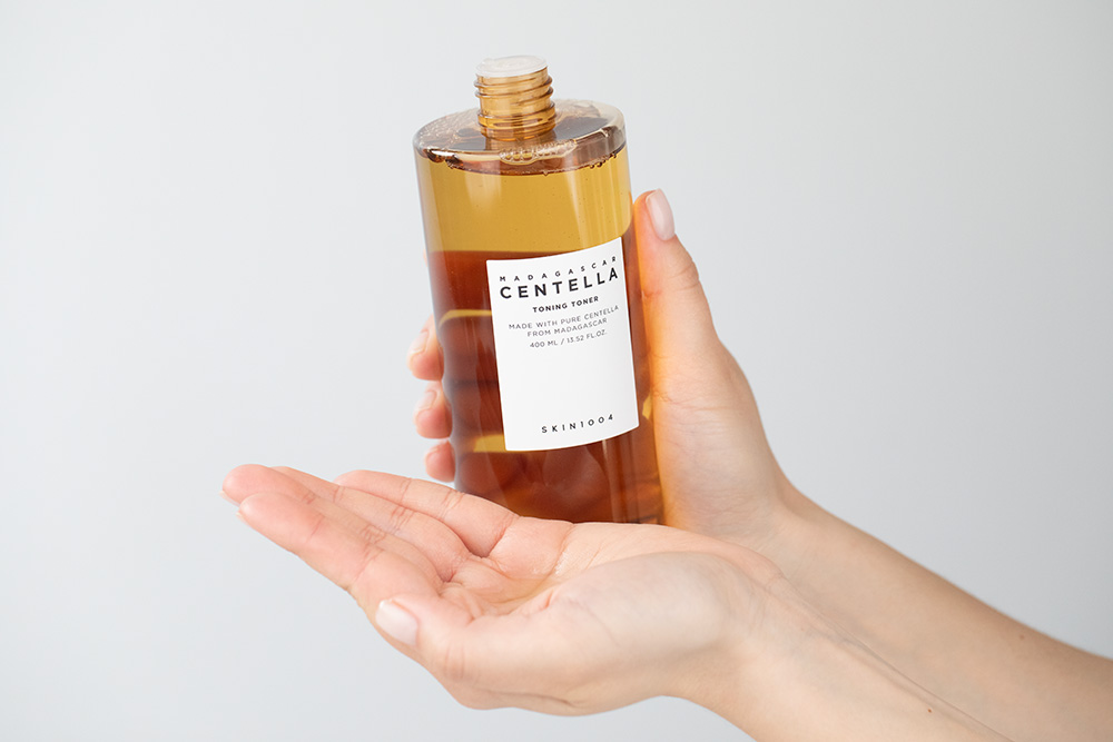 Skin1004 Madagascar Centella Toning Toner Delikatny tonik z glukonolaktonem 400 ml