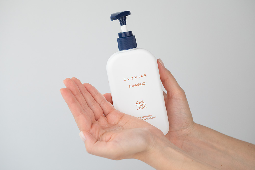 Skymilk Black Complex Shampoo With Donkey Milk Szampon do włosów z oślim mlekiem 300 ml