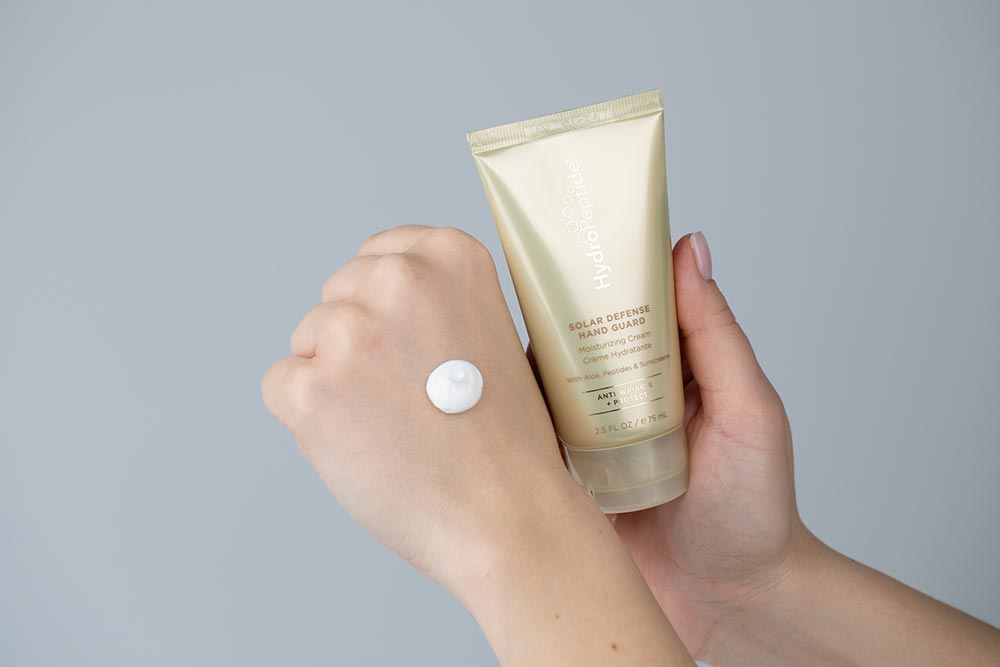 Hydropeptide Sun Shield Set ZESTAW Ochrona przeciwsłoneczna koloryzująca 50 ml + Wodoodporny filtr mineralny w spray’u 100 ml + Krem do rąk 75 ml