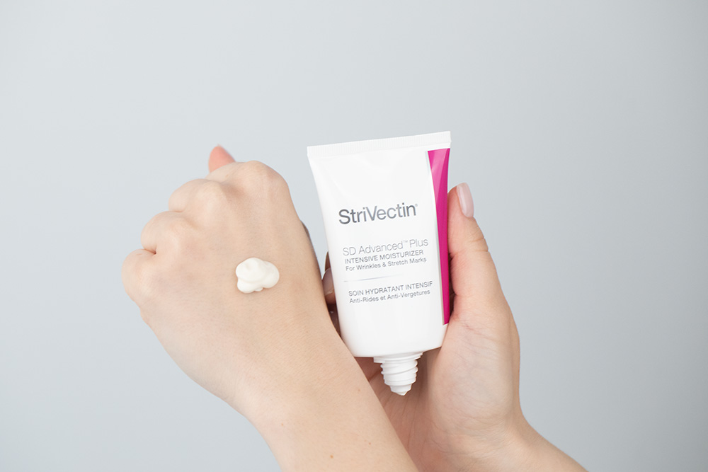 Strivectin Skin Moisturizer ZESTAW Płatki złuszczające 60 szt + Peptydowy krem nawilżający 118 ml
