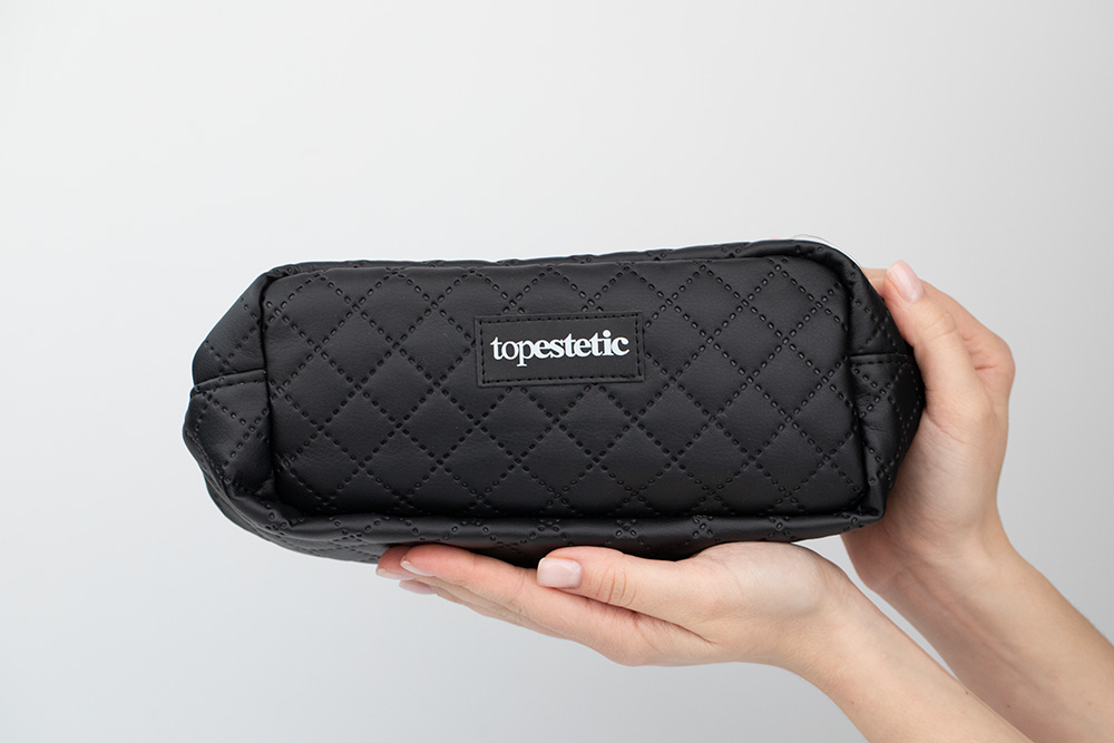 Dermaquest DermaClear Set ZESTAW Seboregulujący domowy peeling chemiczny 50 pads + Antybakteryjno-enzymatyczny żel do mycia skóry 177,4 ml + Kosmetyczka 1 szt