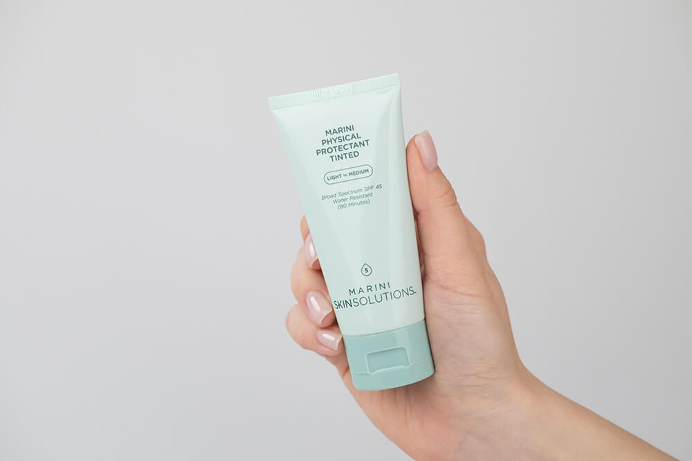 Physical Protectant Tinted SPF 45 Light To Medium