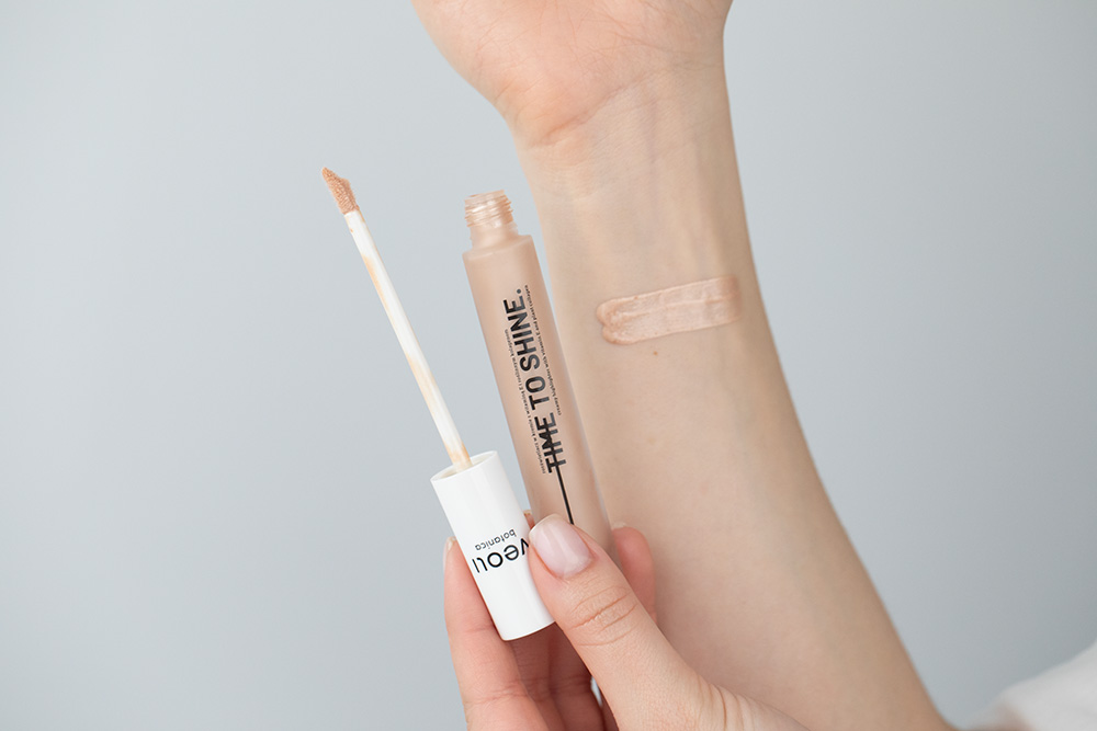 Veoli Botanica Time to Shine and Blush ZESTAW Kremowy róż do policzków z witaminą C i roślinnym kolagenem 10 ml + Rozświetlacz w kremie z witaminą E i roślinnym kolagenem 10 ml