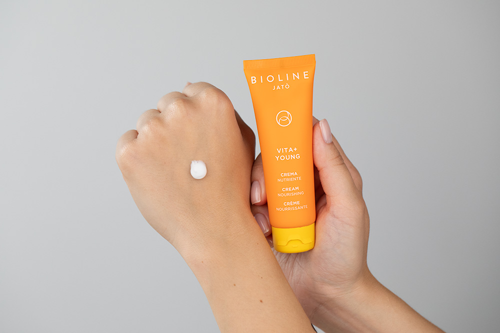 Bioline Jato Vita+ Young Nourishing Cream Krem nawilżający dla młodej cery 50 ml