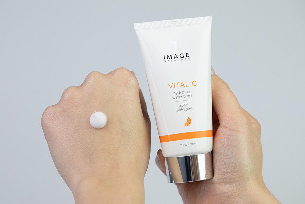 Image Skincare Vital C Hydrating Water Burst Silnie nawilżający, odżywiający i rozświetlający krem-żel 59 ml