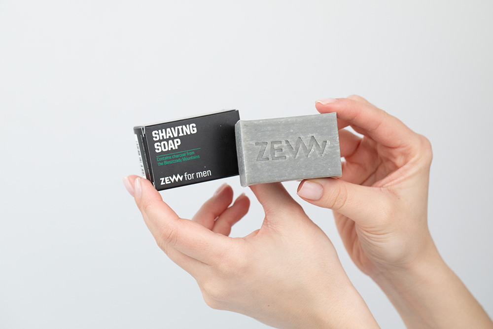 Zew For Men Wet Shaving Set ZESTAW Pędzel 1 szt + Maszynka na żyletki 1 szt + Stojak 1 szt + Mydło do golenia