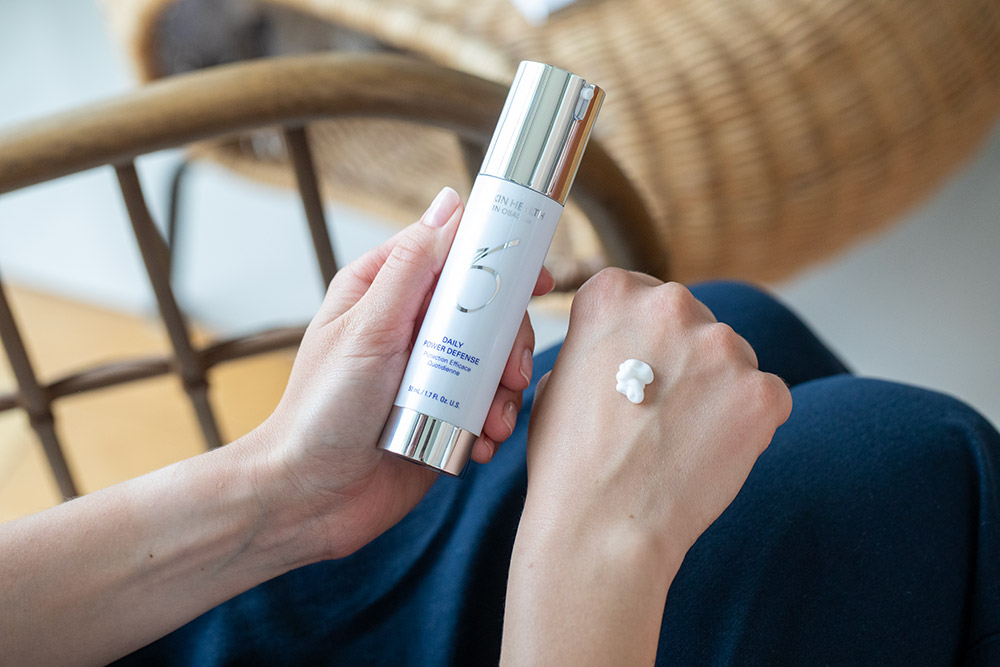 ZO Skin Health Daily Power Defense Serum o silnym działaniu antyoksydacyjnym 50 ml