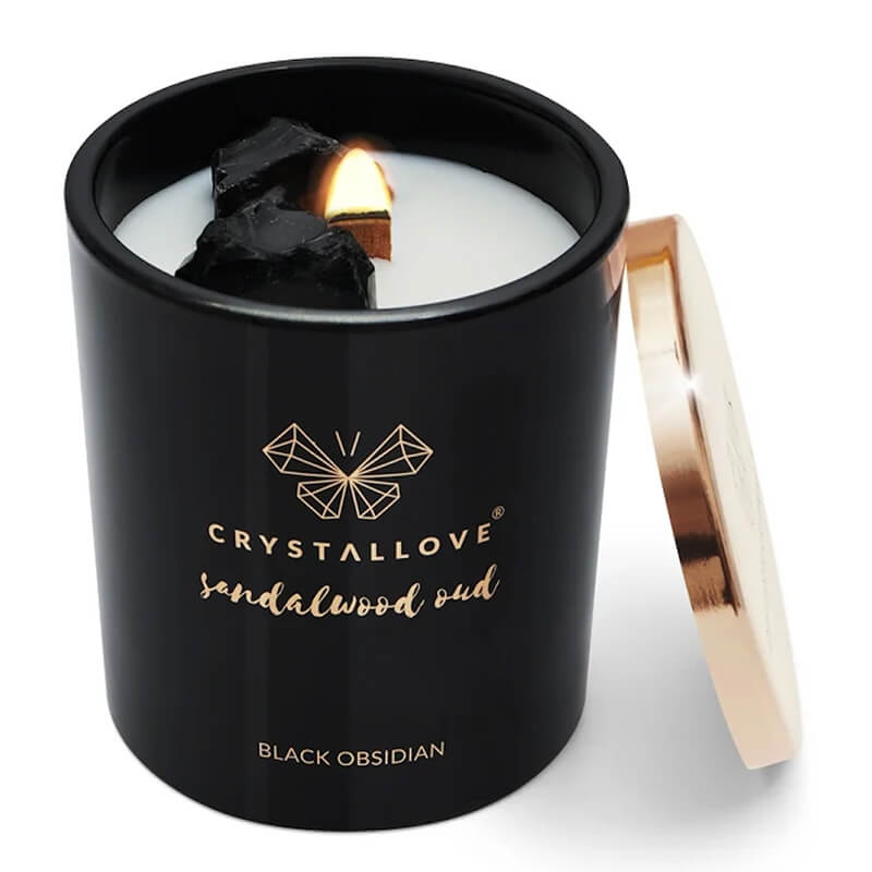 Crystallove Sandalwood Oud Black Obsidian Soy Candle Świeca sojowa z czarnym obsydianem – drzewo sandałowe oud 400 g