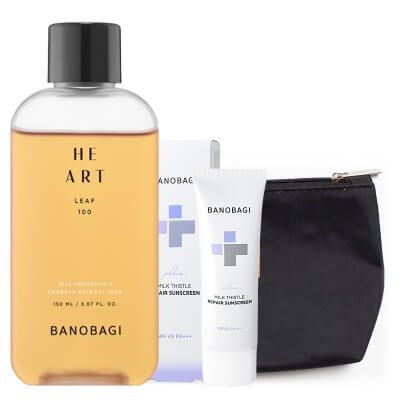 Banobagi Heart Leaf 100 Essence + Repair Sunscreen Plus SPF 45 PA+++ ZESTAW Esencja kojąca 150 ml + Krem łagodzący z filtrem 50 ml + Kosmetyczka 1 szt