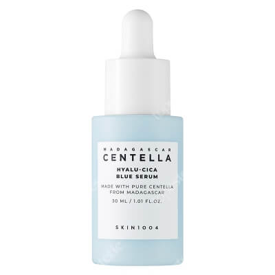 Skin1004 Madagascar Centella Hyalu-Cica Blue Serum Travel Nawilżające serum z kwasem hialuronowym i ekstraktem z wąkroty azjatyckiej 30 ml