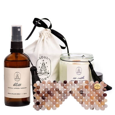 Soul Story Relax Time ZESTAW Mgiełka zapachowa 100 ml + Maska na oczy 1 szt + Świeca sojowa 230 ml