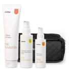 Croma Beauty Summer ZESTAW Oczyszczający żel z peelingiem 150 ml + Serum z 20% kompleksem witaminy C 30 ml + Koloryzując krem SPF 50 50 ml + kosmetyczka